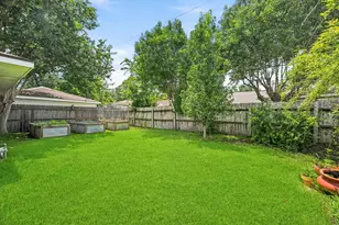 6131 Yarwell Dr, Houston, TX 77096 - Photo 43