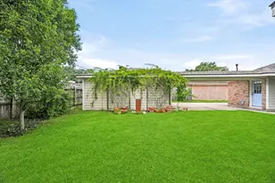 6131 Yarwell Dr, Houston, TX 77096 - Photo 47