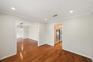 6131 Yarwell Dr, Houston, TX 77096 - Photo 9