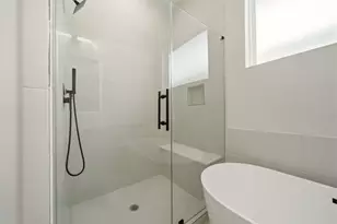 1404 Cedar Post Ln, Houston, TX 77055 - Photo 27