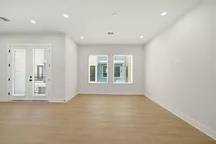 1404 Cedar Post Ln, Houston, TX 77055 - Photo 15