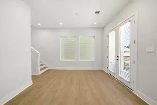 1404 Cedar Post Ln, Houston, TX 77055 - Photo 9