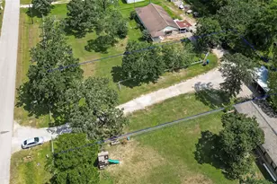 23715 Saxon Way, Hockley, TX 77447 - Photo 3