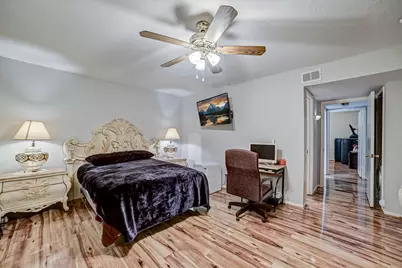 7900 Westheimer Road #202, Houston, TX 77063 - Photo 17
