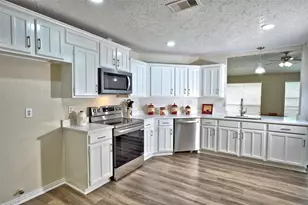 16715 Maplemont Dr, Houston, TX 77095 - Photo 9