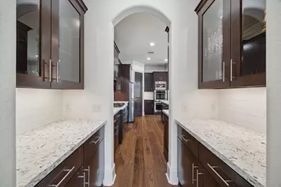 86 S Creekside Court, Houston, TX 77055 - Photo 17