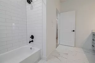 6420 Highland Pine Ln, Houston, TX 77091 - Photo 27