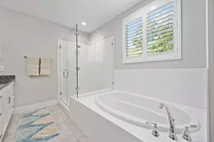 1324 W Pierce St, Houston, TX 77019 - Photo 11