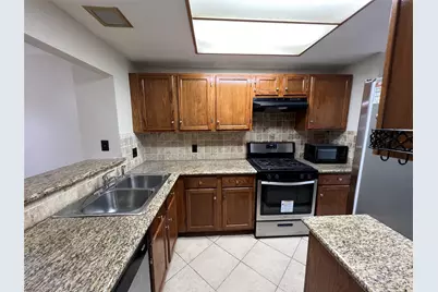 2910 Grants Lake Boulevard #704, Sugar Land, TX 77479 - Photo 3
