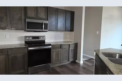 9721 Grosbeack Lane, Magnolia, TX 77354 - Photo 5