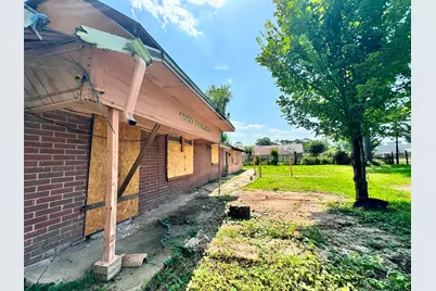 4600 Ireland Street, Houston, TX 77016 - Photo 9