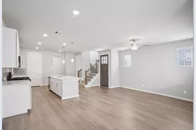 10004 Rustic Charm Street, Houston, TX 77080 - Photo 5