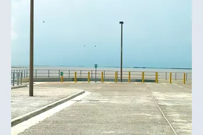 1716 Garth Avenue, Gilchrist, TX 77617 - Photo 13