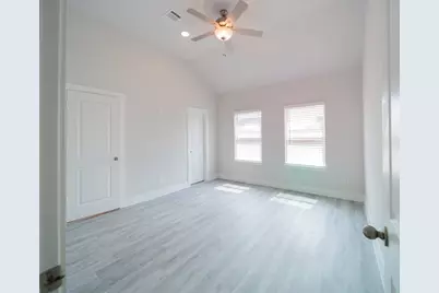 11863 Brunnel Drive, Conroe, TX 77306 - Photo 9