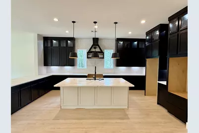 358 Louvenia Court, Pinehurst, TX 77362 - Photo 7