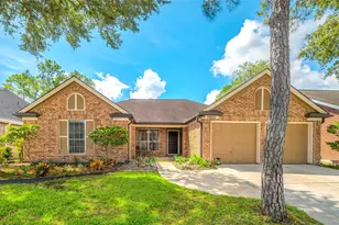 16014 Surrey Woods Dr, Friendswood, TX 77546 - Photo 5