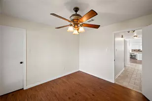 16014 Surrey Woods Dr, Friendswood, TX 77546 - Photo 19