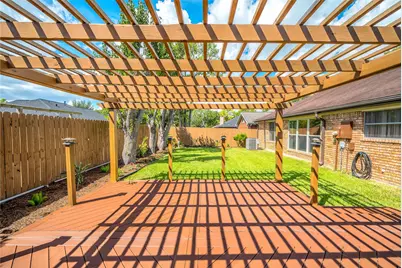 16014 Surrey Woods Drive, Friendswood, TX 77546 - Photo 47