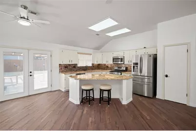 16014 Surrey Woods Drive, Friendswood, TX 77546 - Photo 27