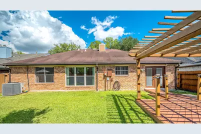 16014 Surrey Woods Drive, Friendswood, TX 77546 - Photo 49