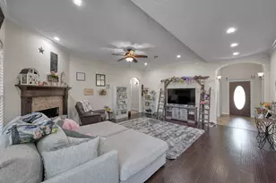 9766 Twin Shores Dr, Willis, TX 77318 - Photo 19