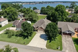 9766 Twin Shores Dr, Willis, TX 77318 - Photo 41