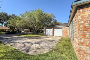 2906 Quail Valley E Dr, Missouri City, TX 77489 - Photo 5