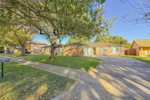 2906 Quail Valley E Dr, Missouri City, TX 77489 - Photo 1