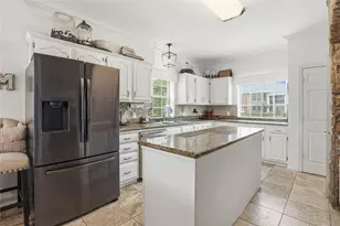 1501 W Castlewood Ave, Friendswood, TX 77546 - Photo 13
