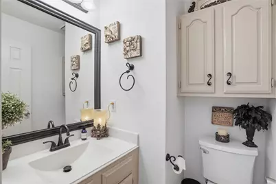 1501 W Castlewood Avenue, Friendswood, TX 77546 - Photo 13