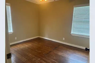 114 Forest Oaks Lane, Lake Jackson, TX 77566 - Photo 7