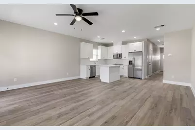 3150 B N Cleveland Street, Dayton, TX 77535 - Photo 5