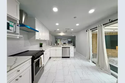 6430 Grandvale Drive, Houston, TX 77072 - Photo 9