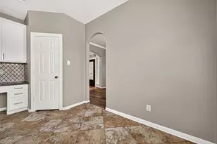 11314 Bucks Bridge Ln, Sugar Land, TX 77498 - Photo 9