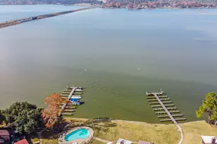 200 Fountain Lake, Livingston, TX 77351 - Photo 3