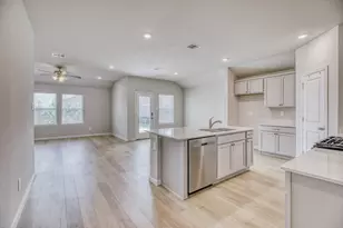 1102 Legrand St, Brenham, TX 77833 - Photo 5