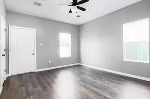 1709 Stevens St, Houston, TX 77026 - Photo 9