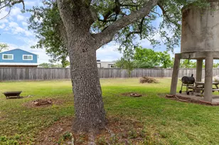 260 Fisher St, Matagorda, TX 77414 - Photo 45