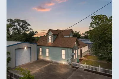 260 Fisher Street, Matagorda, TX 77414 - Photo 5