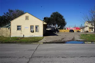 1026 Miles St, Rosenberg, TX 77471 - Photo 1