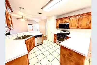 5015 Misty Lane, Pasadena, TX 77505 - Photo 5