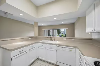 129 April Point Drive S, Montgomery, TX 77356 - Photo 7