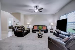 1303 Emerald Stone Dr, Rosharon, TX 77583 - Photo 3