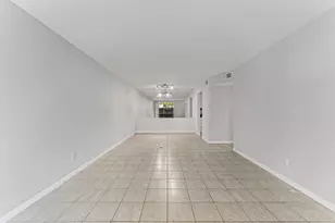 4627 Wild Indigo St, Houston, TX 77027 - Photo 11