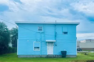 6004 Avenue T, Galveston, TX 77551 - Photo 3