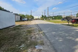 3611 Lumberdale Rd, Houston, TX 77092 - Photo 3