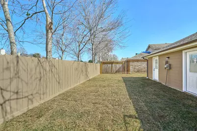 13514 Clarewood Drive, Houston, TX 77083 - Photo 25
