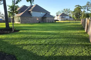 14130 Aspen Woods Ct, Conroe, TX 77384 - Photo 3