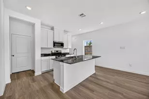 12930 Ami and Tami Pl, Houston, TX 77048 - Photo 9