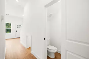 7843 Sunnyhill St, Houston, TX 77088 - Photo 9